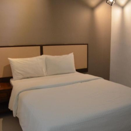 Senrose Hotel Куантан Экстерьер фото